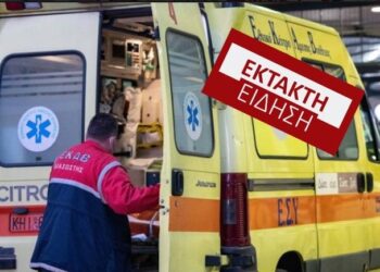 ΙΧ καρφώθηκε σε στάση του ΟΑΣΘ και παρέσυρε 3 παιδιά μετά από σύγκρουση με άλλο όχημα (φωτο, video)