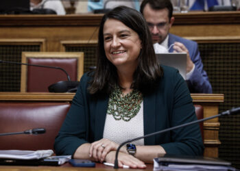 Η Ν. Κεραμέως έκανε δεκτή πρόταση του Ν. Φίλη