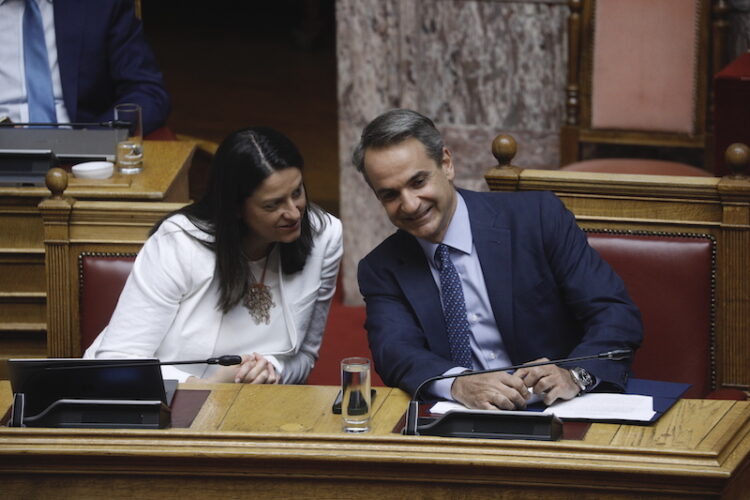Ερωτηματικά προκάλεσαν οι αλλεπάλληλες δηλώσεις    στήριξης του νομοσχεδίου για τα ΑΕΙ από τον  Κ. Μητσοτάκη