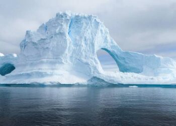 Νέα μελέτη της NASA περιγράφει πώς αλλάζει η Ανταρκτική με το λιώσιμο των πάγων