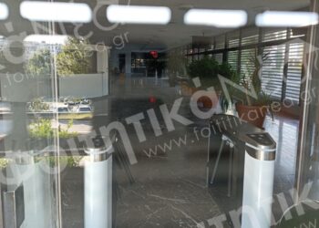 Εγκαταστάθηκαν στο ΑΠΘ τα πρώτα τουρνικέ για τον έλεγχο των φοιτητών (ΦΩΤΟ)
