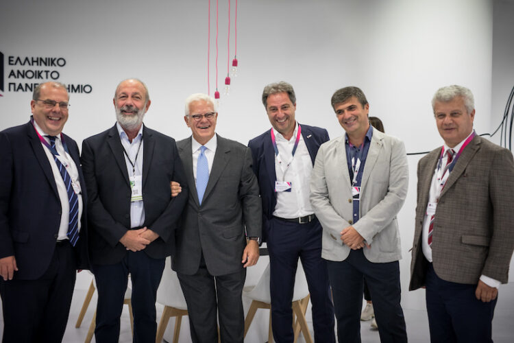 Ελληνικό Ανοικτό Πανεπιστήμιο: «Ανοικτό στα όνειρά σου»