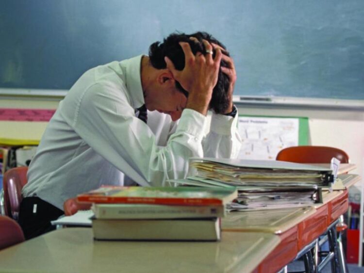 Νέα σχολική χρονιά: «Δεν ξέρω ούτε που να ψάξω για σπίτι!» – Περιπέτεια με προσωρινές τοποθετήσεις