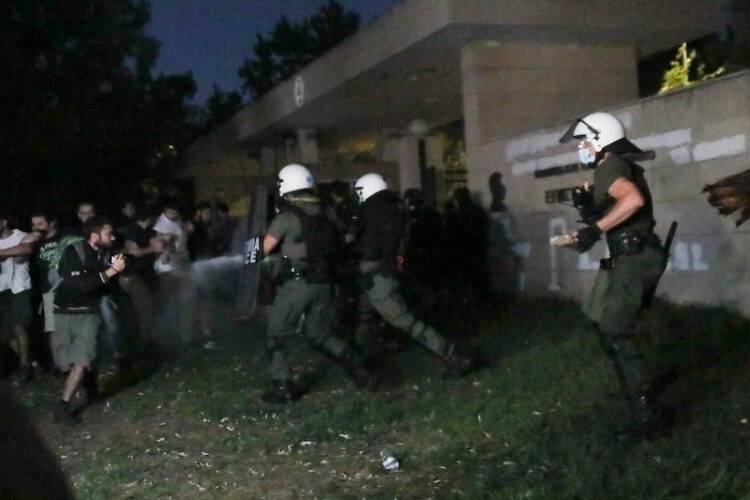 Η ΔΑΠ για τα χθεσινά επεισόδια στην “πρεμιέρα” εγκατάστασης της πανεπιστημιακής αστυνομίας