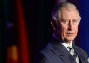 Βασιλιάς της Μεγάλης Βρετανίας ο Κάρολος μετά τον θάνατο της Ελισάβετ – Τι ορίζει το πρωτόκολλο για την Καμίλα