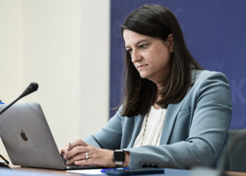 Βία στα σχολεία: Πρόγραμμα ΦΙΛΙΑ ανακοίνωσε η υπ. Παιδείας