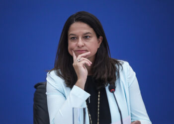 Η Ν. Κεραμέως οριστικοποίησε το “ραντεβού” με πάνω από 30 αμερικάνικα Πανεπιστήμια , στην Αθήνα, για τις 5 Νοεμβρίου