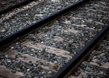 Τραγωδία στη Λάρισα: Τρένο παρέσυρε και σκότωσε νεαρό