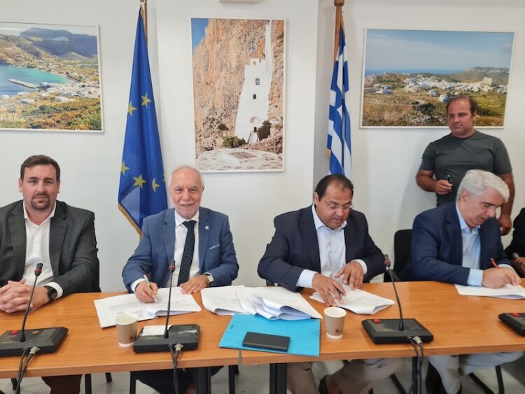 Μνημόνιο Συνεργασίας για την προστασία της θάλασσας και της αλιείας συνυπέγραψε το Γεωπονικό Πανεπιστήμιο Αθηνών .