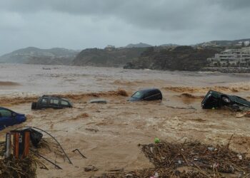 «Ελάτε στη Σητεία»: Μαθητής έστειλε επιστολή στην Πρόεδρο της Δημοκρατίας- Την καλεί να επισκεφθεί τις πληγείσες περιοχές στο Λασίθι