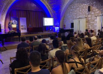 «5 ΛΕΠΤΑ ΑΚΟΜΑ…» στο διαδίκτυο, στα τυχερά παιχνίδια, στα κοινωνικά δίκτυα