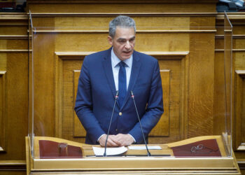 Ομολογία υφ. Παιδείας: Τα   Πανεπιστήμια   της Αθήνας και  Θεσσαλονίκης, έχουν   πρόβλημα   έλλειψης αιθουσών