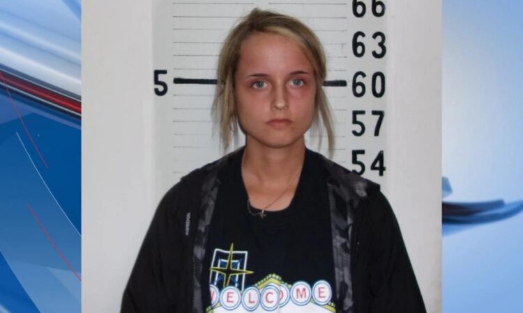 22χρονη ακόμα δεν προσλήφθηκε έκανε σ… ξ με μαθητή της