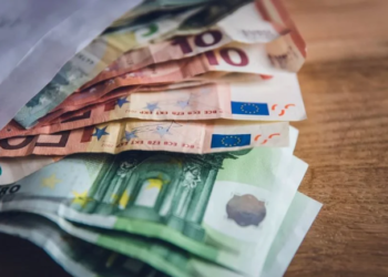 Αναδρομικά: Οι δικαστές ανοίγουν το δρόμο για επιστροφή των δώρων