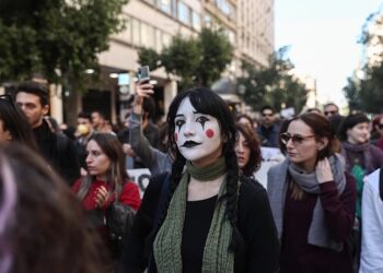 Υπουργείο Πολιτισμού: Δεν εξισώνουμε διπλώματα δραματικών σχολών με απολυτήρια λυκείου