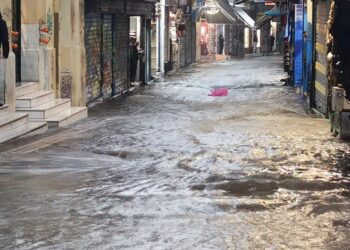 Κλειστά σχολεία στην Αττική λόγω της κακοκαιρίας: Δεν θα λειτουργήσουν απογευματινά και εσπερινά
