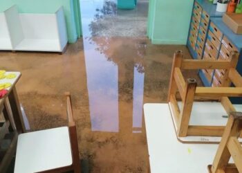 Καλλιθέα: Πλημμύρισε νηπιαγωγείο από την καταιγίδα – Εβγαλαν σηκωτά τα παιδιά (Φωτογραφίες)