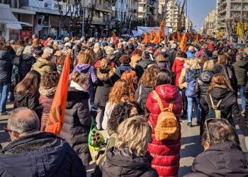 Θεσσαλονίκη: “Κεραμέως και Γαβρόγλου” αγκαλιά στην πορεία εκπαιδευτικών κατά της αξιολόγησης (video)