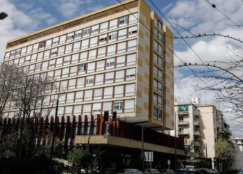 Απίστευτη καταγγελία φοιτήτριας: «Δεν μου δίνουν το πτυχίο γιατί δεν έχω λεφτά να πληρώσω τη μέριμνα»