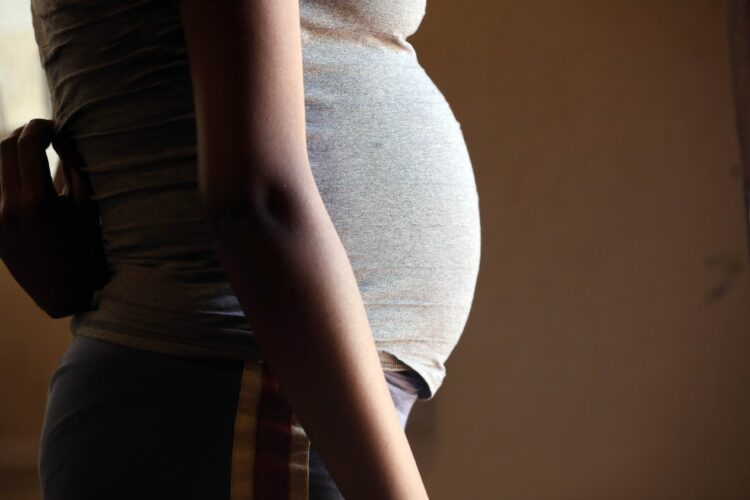 Λαμία: Μαθήτρια κατήγγειλε ότι έμεινε έγκυος από τον βιαστή της