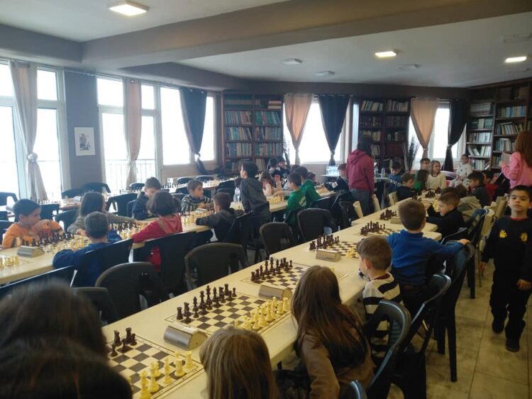 Το πίστεψαν & το κατάφεραν: Στην κορυφή του κόσμου στο σκάκι μαθητές Λυκείου από τη Θεσσαλονίκη