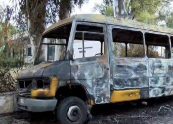 Επεισόδια στην Πανεπιστημιούπολη – Τραυματίστηκε αστυνομικός (video)