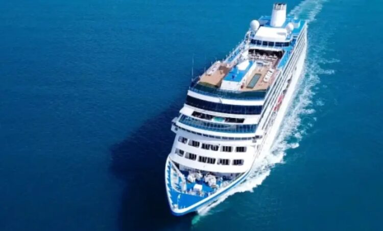 Ασύλληπτη Τραγωδία με 7χρονο που έπεσε από πλοίο-Νεκpή και η μαμά του που βούτηξε να το σώσει (φωτο, video)