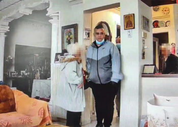 Νέα Φιλαδέλφεια: Απατεώνες δήθεν «υπάλληλοι της ΔΕΗ» «σαρώνουν» σπίτι ηλικιωμένου για να το ξαφρίσουν