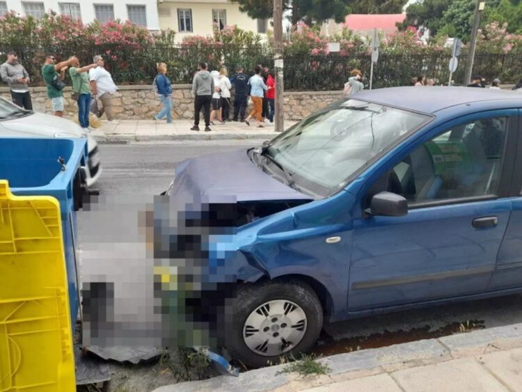 Σύρος: Τροχαίο με αυτοκίνητο που έκανε τρελή πορεία – Οδηγούσε αιμόφυρτος στο τιμόνι (φωτο)