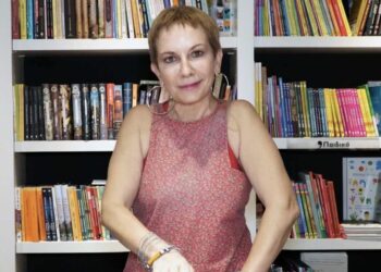 Καθηγήτρια Πανεπιστημίου: «Εφυγα γιατί πουλάνε τους βαθμούς!»