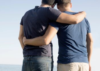 Καβάλα: Καταδίκη γονέων που αντέδρασαν στις ομοφυλοφιλικές επιλογές του ανήλικου γιου τους