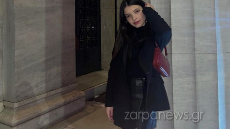 Δάκρυσε η Παναγία: Θρήνος στην κηδεία του 27χρονου πιλότου Περικλή Στεφανίδη που έπεσε με το καναντέρ