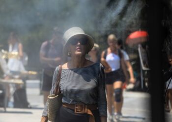 «Σαν ένα καπάκι κατσαρόλας με νερό που βράζει» – Τι είναι ο «θερμικός θόλος» που φέρνει τον παρατεταμένο καύσωνα (video)