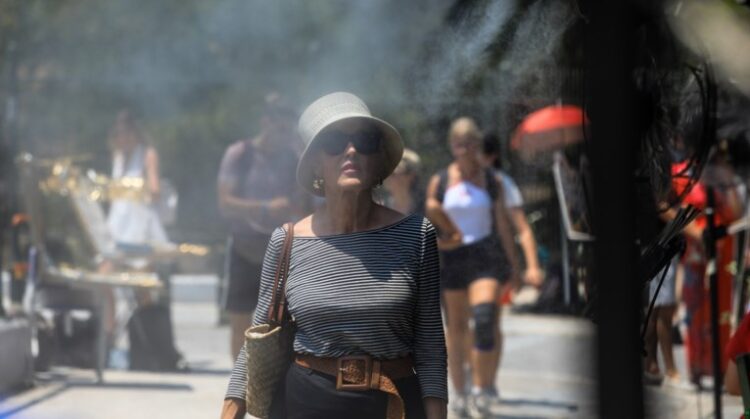 «Σαν ένα καπάκι κατσαρόλας με νερό που βράζει» – Τι είναι ο «θερμικός θόλος» που φέρνει τον παρατεταμένο καύσωνα (video)