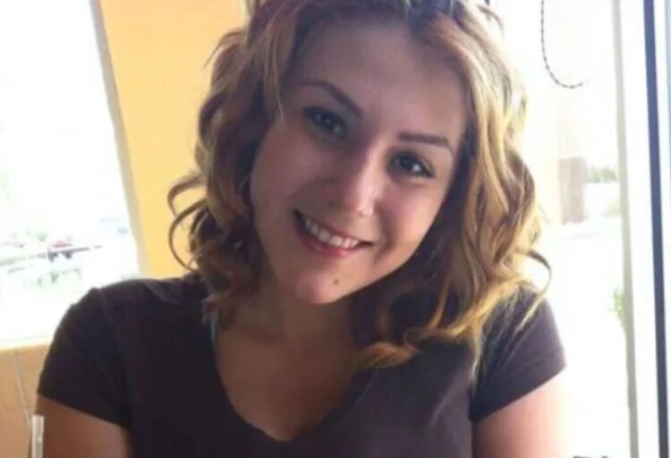 «Σκάω ….Φωνάξτε τη μαμά μου» – Κοριτσάκι στον Κάραβο κλειδώθηκε σε αμάξι