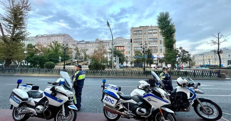 Ανεργος ντύθηκε αστυνομικός και εργαζόταν δίπλα σε πραγματικούς τροχονόμους για δύο μήνες