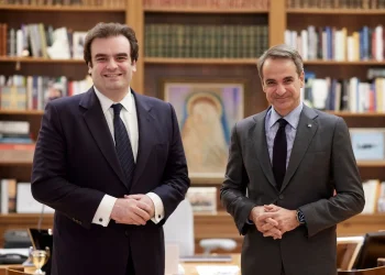 Και ιδιωτικά ΑΕΙ με «φόρμουλα Πιερρακάκη» – Πώς το «28» σβήνει το «16» του Συντάγματος