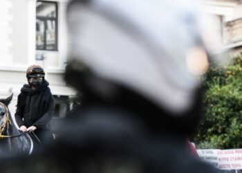 «Βόμβα» Μηταράκη: Καταργείται η Πανεπιστημιακή αστυνομία – Έρχονται αστυνομικοί με άλογα (video)