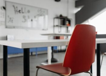 ΟΙΕΛΕ: Νέα καταγγελία για εκδικητική απόλυση εκπαιδευτικού