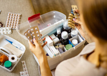 Φαρμακοποιός Συμβουλεύει Πώς πρέπει να Φυλάμε τα Φάρμακα το Καλοκαίρι