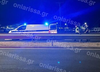 Θρήνος στη Λάρισα: Νεκρός 21χρονος που παρασύρθηκε από διερχόμενο αυτοκίνητο