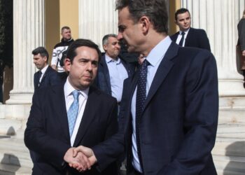 Το παρασκήνιο της παραίτησης Μηταράκη – Οι διακοπές την ώρα των πυρκαγιών