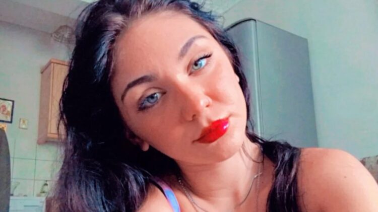 Νεκρή 16χρονη στη Χαλκιδική: Ένιωσε αδιαθεσία και έχασε τις αισθήσεις της – «Έφαγε ένα χοτ ντογκ και κατέρρευσε» (φωτο, video)