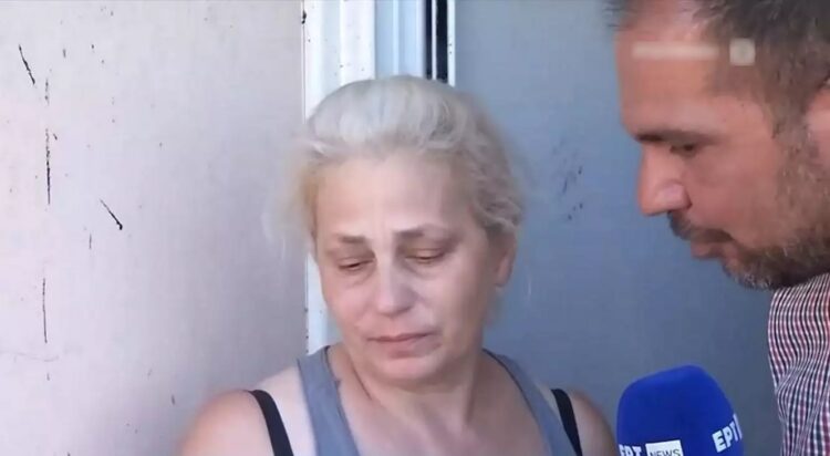 Φωτιά: Ραγίζουν καρδιές οι περιγραφές – “Με τράβαγε ο αστυνομικός, δεν ήθελα να φύγω, είμαι χαμένη”