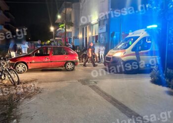 Παραλίγο Τραγωδία Νωρίτερα:  Αυτοκίνητο παρέσυρε 12χρονο με ποδήλατο μπροστά σε 10δες θαμώνες ταβέρνας [Φωτογραφίες]