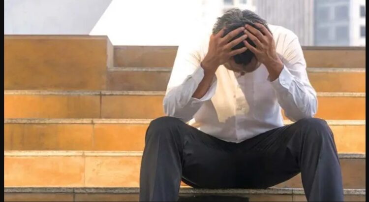 Μεγάλο Σοκ για 38χρονο! Η φίλη του και η μάνα της του άρπαξαν 6.500€ απο το αυτοκίνητο