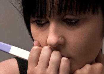 Έμεινα έγκuος από τον πρώην άντρα μου, που περιμένει παιδί από τη νέα του γυναίκα. Να κρατńσω ή όχι το μωρό;