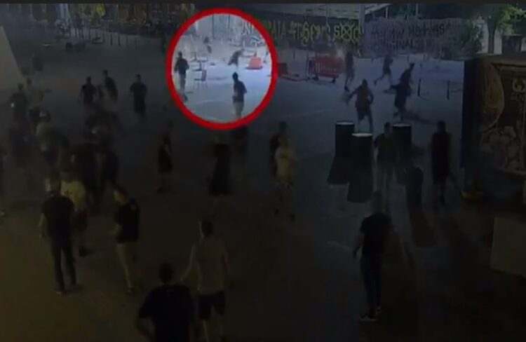 Νέα Φιλαδέλφεια: «Νιώθω ντροπή σαν Έλληνας»- Συγκλονίζει πατέρας τραυματία που βγήκε από το νοσοκομείο[video]