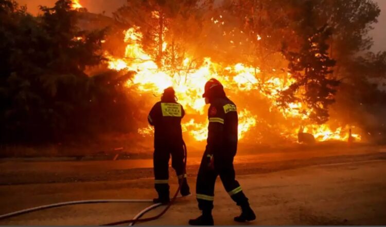 Φωτιά στον Έβρο: «Αύριο αλλάζει ο αέρας, μεγαλώνει η απειλή», λέει ο αντιπεριφερειάρχης
