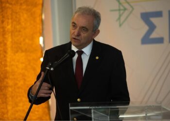 «Βόμβα» Λέκκα: 8.000 από τα 18.500 σχολεία δεν έχουν ποτέ ελεγχθεί